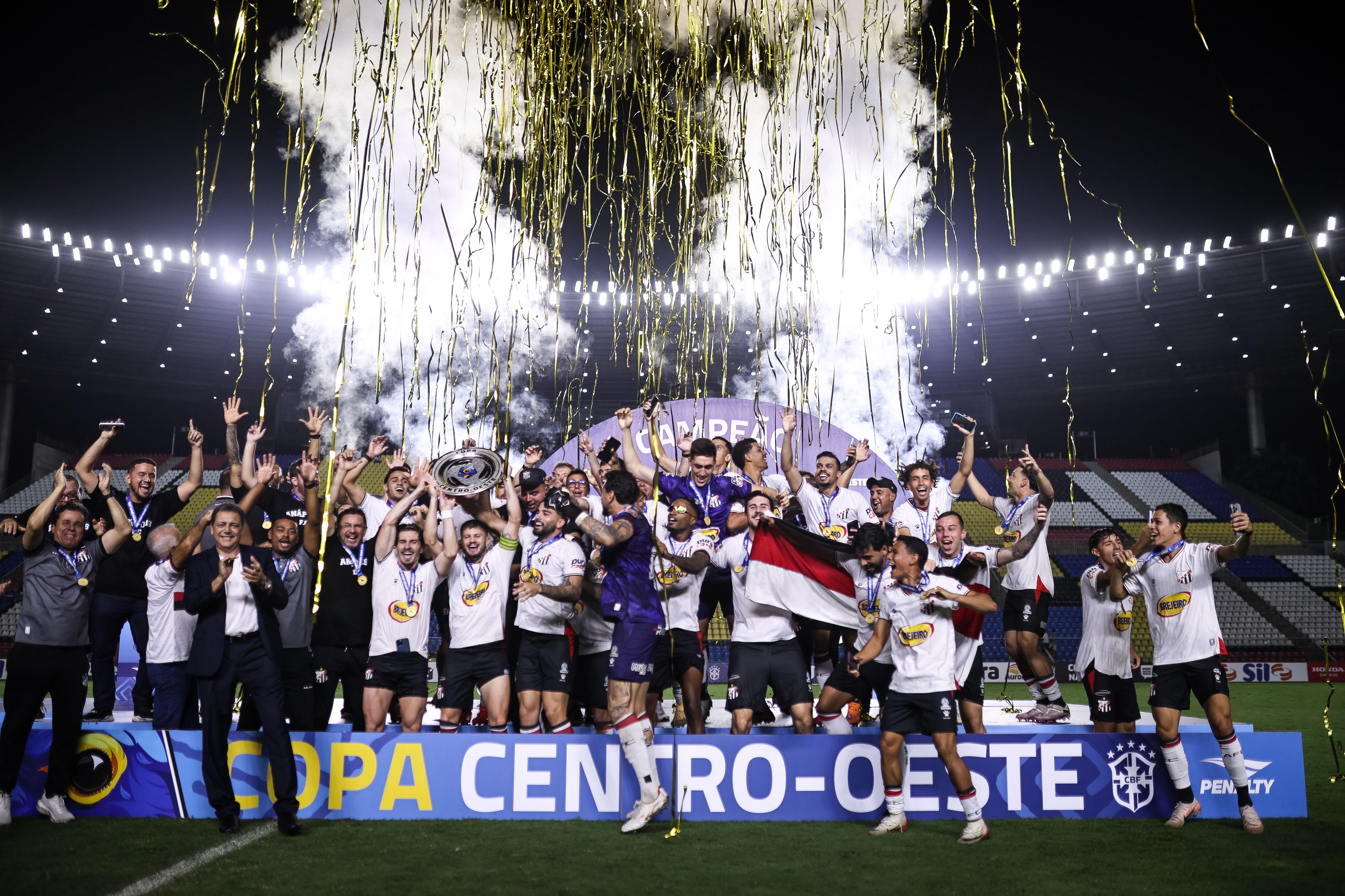 Anápolis conquista a Copa Centro-Oeste e aguarda Paysandu ou Nacional na final da Copa Verde