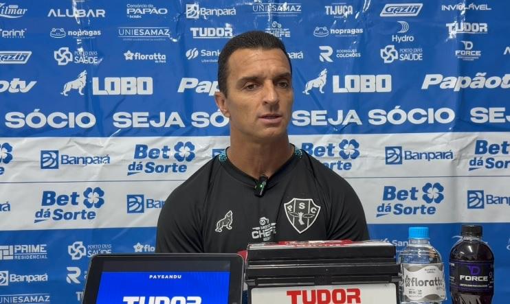 Júnior Rocha lamenta expulsões do Paysandu e cita adversidades após derrota para o Figueirense
