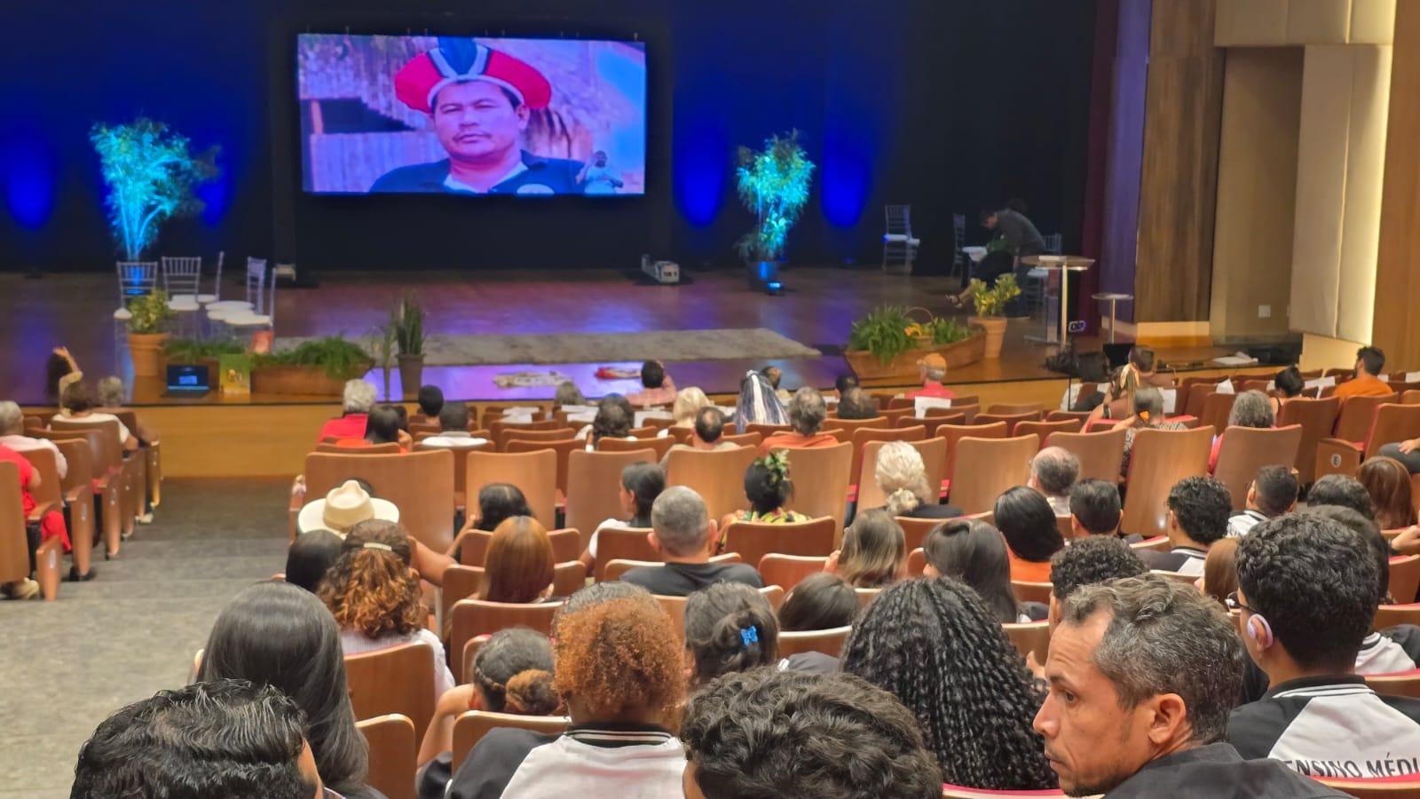 Programação aconteceu no Teatro Municipal Eduardo Abdelnor, em Marabá