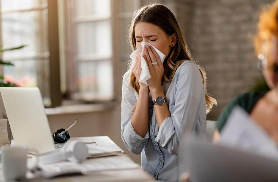 Em casos de gripe, é comum que os pacientes tenham febre.