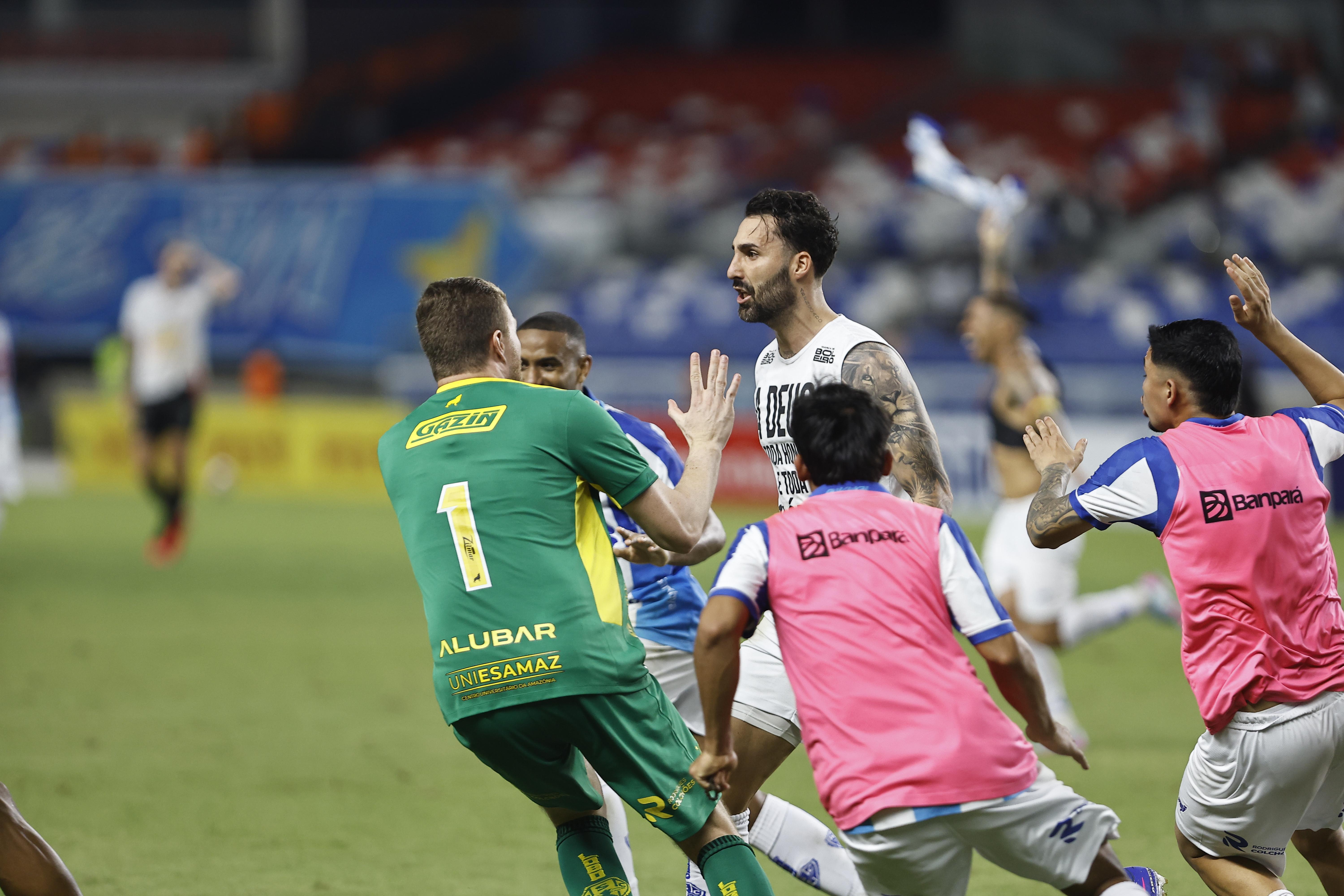 Ítalo celebra fase artilheira e mira acesso do Paysandu na Série C