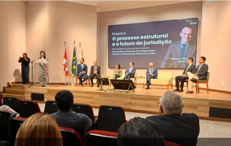 A palestra “O processo estrutural e o futuro da jurisdição”