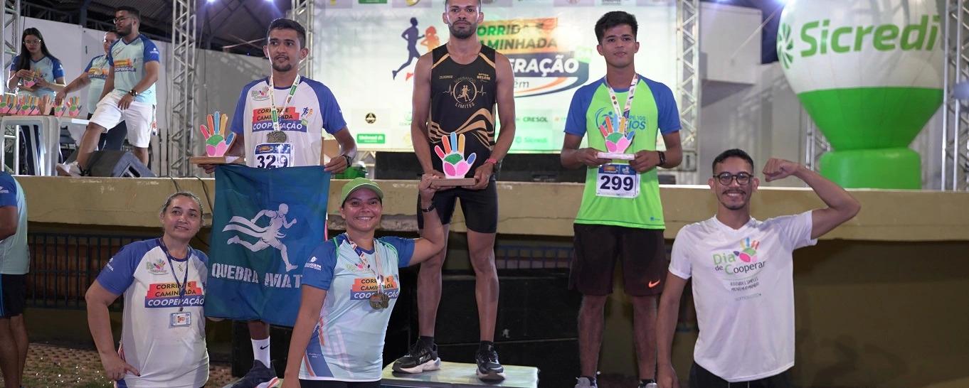 Os três primeiros colocados da categoria Geral 5 km, masculino e feminino, receberão troféus e premiação em dinheiro