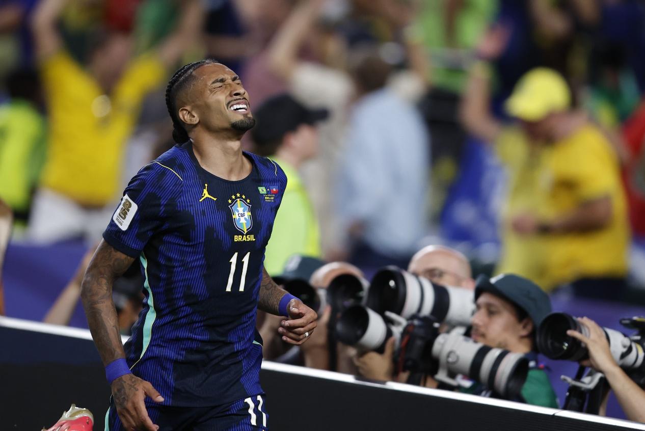 Lesão de Raphinha é confirmada e atacante desfalca o Brasil na Copa do Mundo