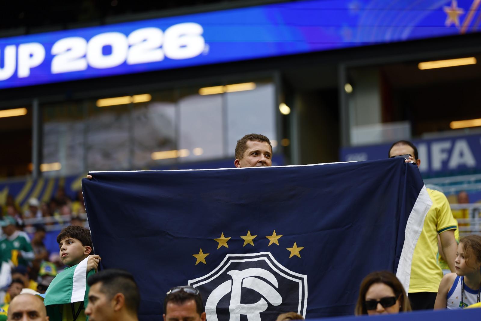 Paraenses e torcedores do Remo marcam presença em jogo da Seleção Brasileira na Copa do Mundo