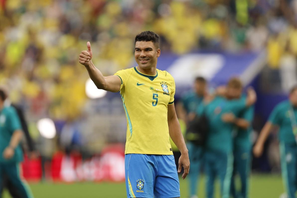 Após amarelo, Casemiro entra no top 5 de jogadores com mais cartões em Copas