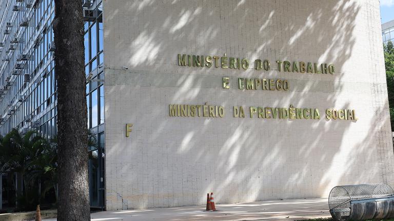 Previdência: PEC dos agentes de saúde teria impacto fiscal de R$ 27,9 bilhões em dez anos