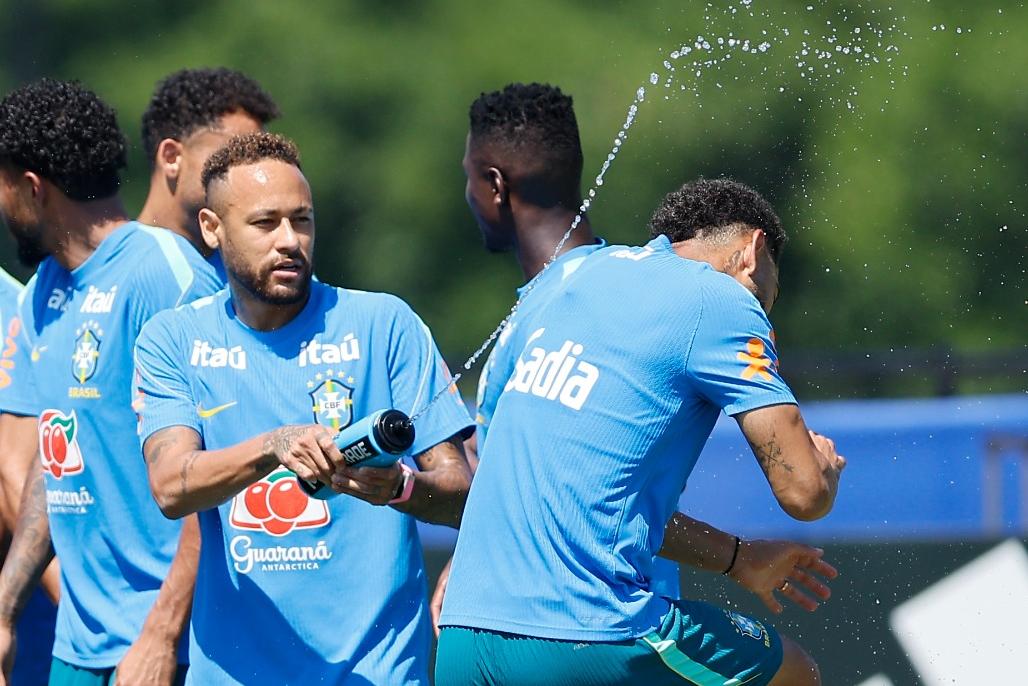 Haja água! Altas temperaturas marcam a Copa do Mundo nos Estados Unidos